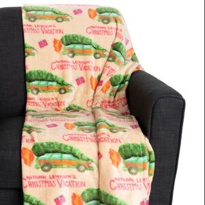 LAMPOON FAMILY VACATION Family Christmas Plush Watercolor Tree Time Throw